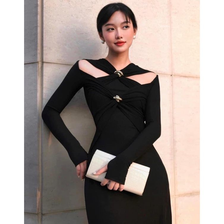 Đầm thun gân. Có 3 màu. KÈm hình chụp thật 100%. Size dưới 54kg vừa. Đơn giản mà đẹp. Mua nhanh kẻo hết nhaaaa