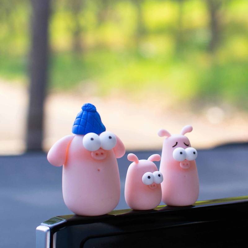 Creative in-Car Car Decoration Cartoon Doll Cute Jewelry Vehicle Center Console Ornament Toy Home Decoration 53ai
