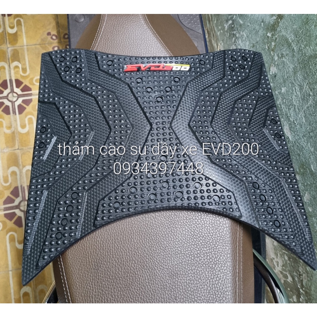 THẢM CAO SU XE MÁY ĐIỆN EVD200 DẦY