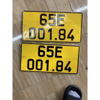 Cắt decal số phục hồi biển số xe hơi, biển số vàng