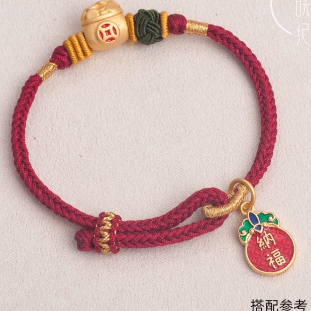 Hạt Charm Mạ Vàng May Mắn Màu Sắc Đỏ Bện Thủ Công Không Gây Dị Ứng Phụ Kiện Vòng Tay Cổ Điển Method Cao Cấp Phụ Kiện Chống Muỗi Chất Lượng Cao Tiện Lợi Dễ Sử Dụng