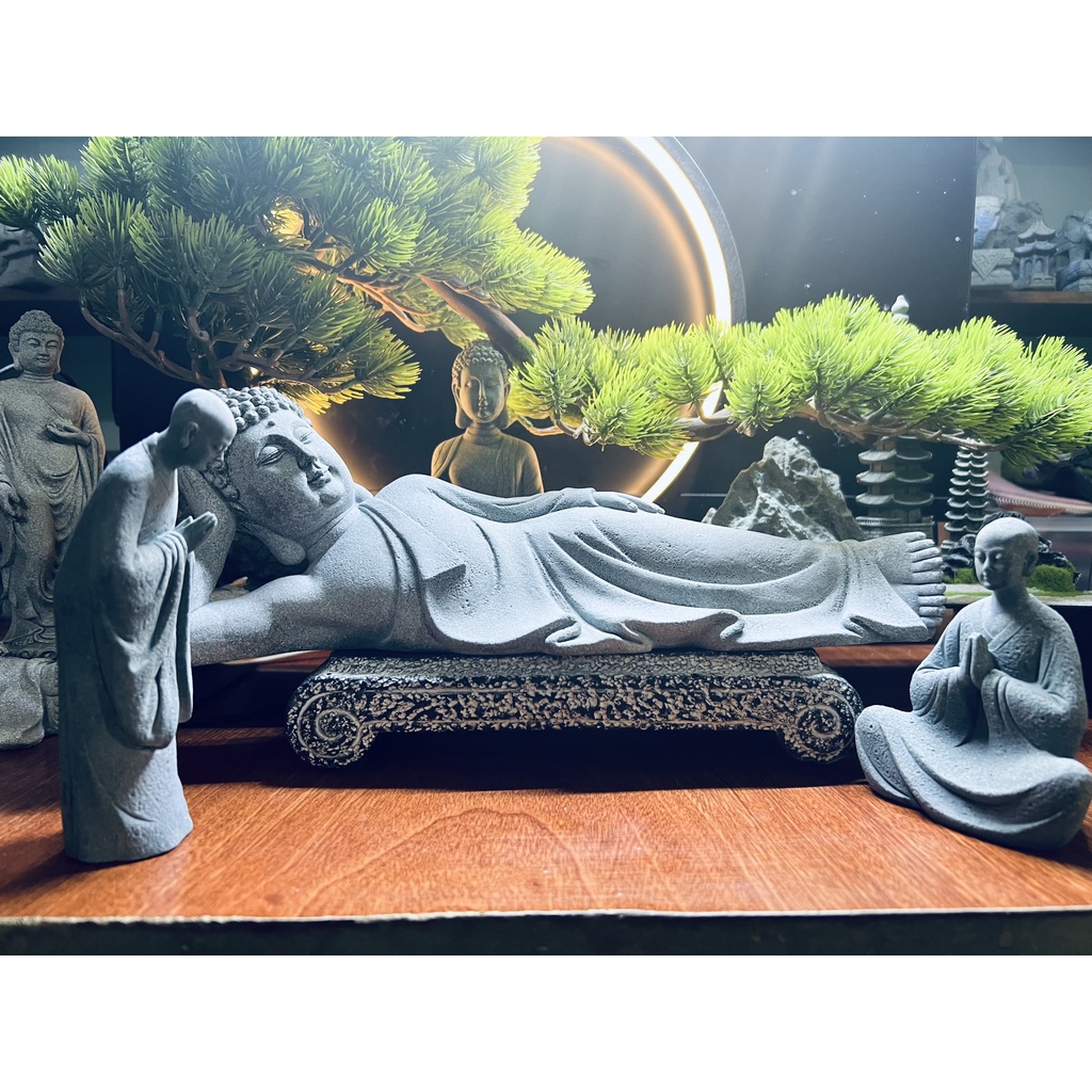 Tượng Sư Bái Phật