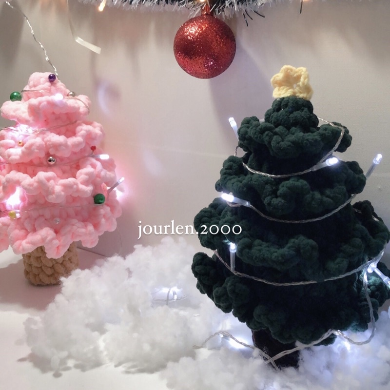 CÂY THÔNG LEN TRANG TRÍ NOEL