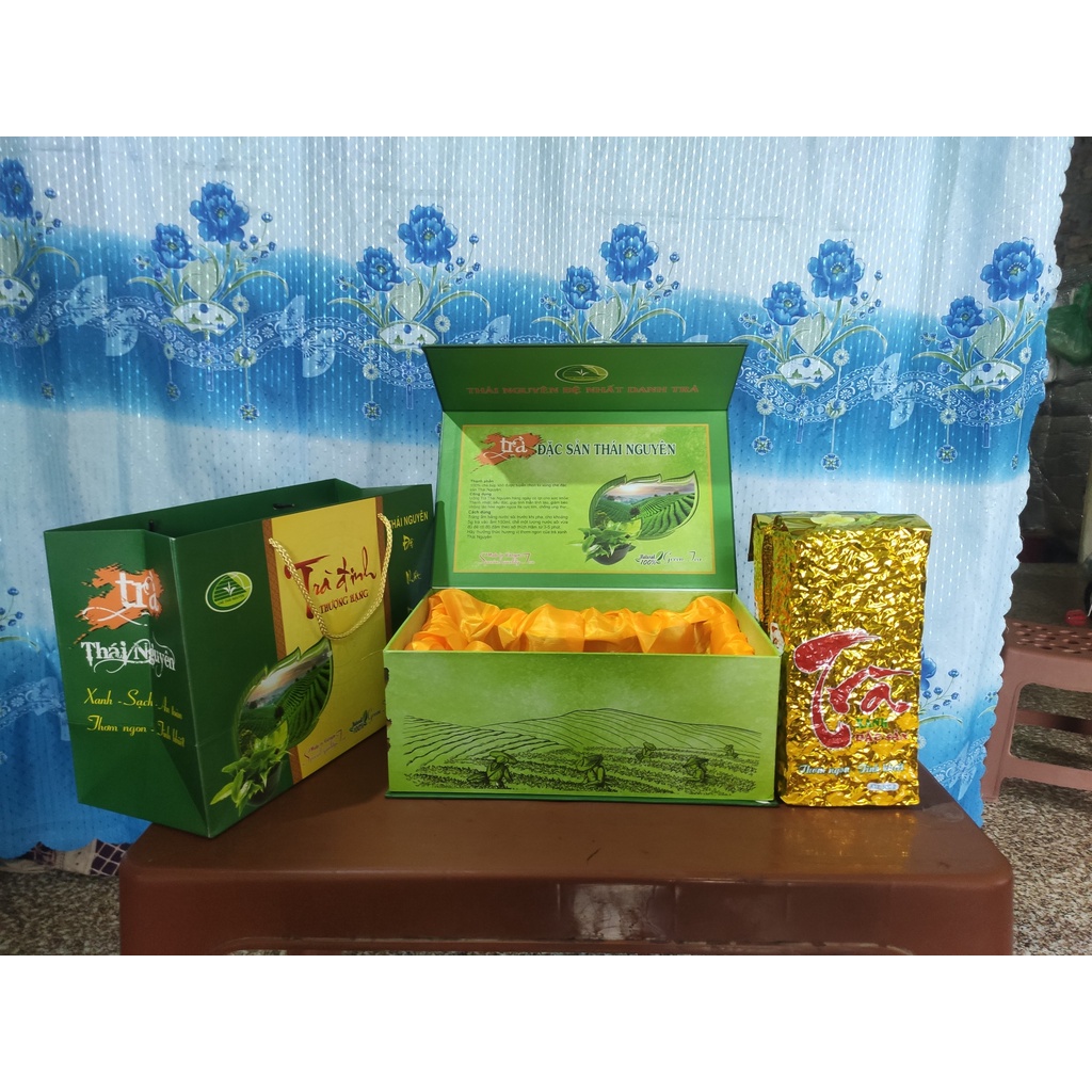 Hộp trà Thái Nguyên Cao Cấp - Làm quà biếu lễ TẾT