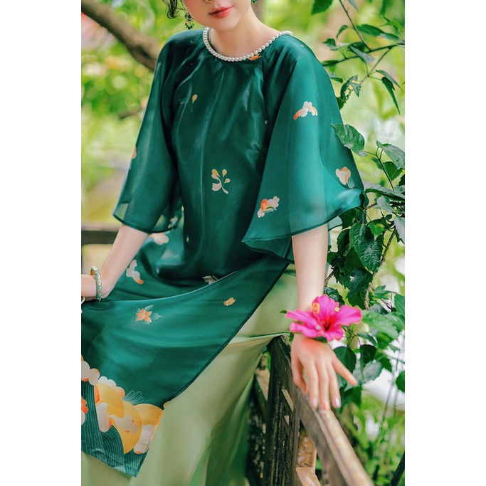 Sumire Store Áo dài Organza Khuê Văn - Xanh lá - Freesize (Chỉ lớp ngoài)