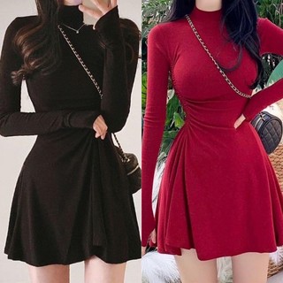 Đầm đỏ tay dài cổ lọ nhún rút eo
