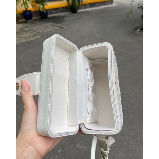 Túi cnk hộp đeo chéo