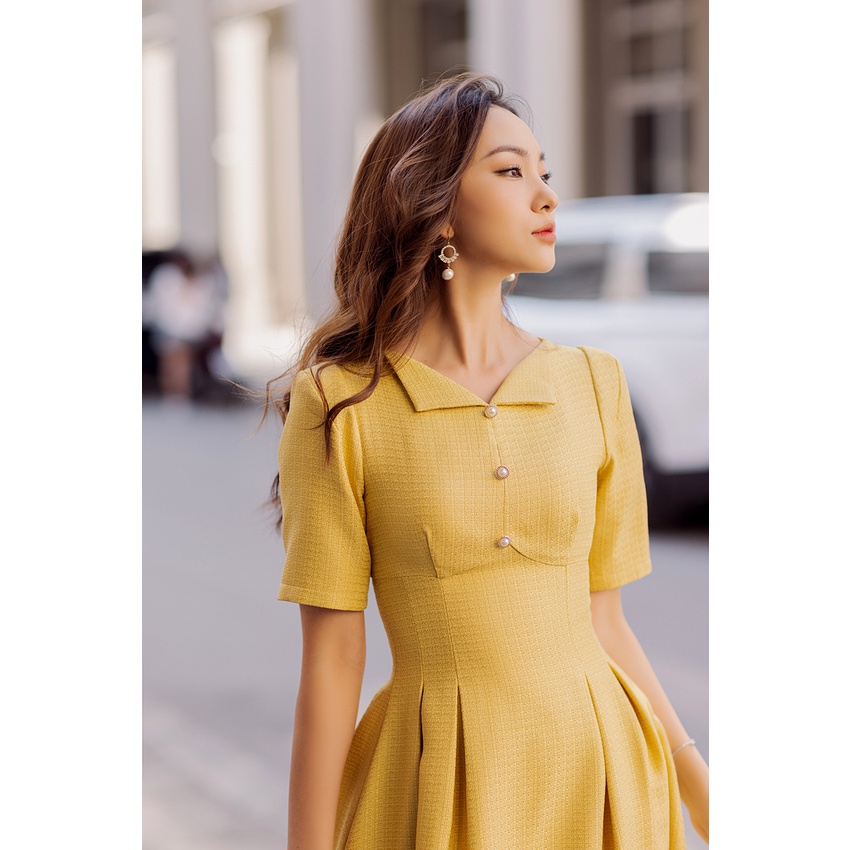 Đầm nữ Lamia Design LD145 màu vàng dáng xòe xếp ly lớn yêu kiều