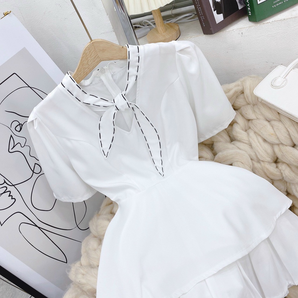 Set áo trắng cổ thắt nơ thủy thủ kèm chân váy ngắn xếp ly tiểu thư dịu dàng