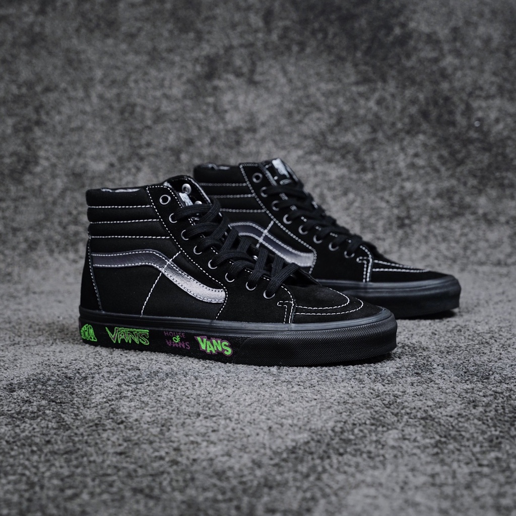 Giày Thể Thao Vans SK8-Hi 2002 Cổ Cao In Họa Tiết graffiti Màu Xanh Lá Thời Trang