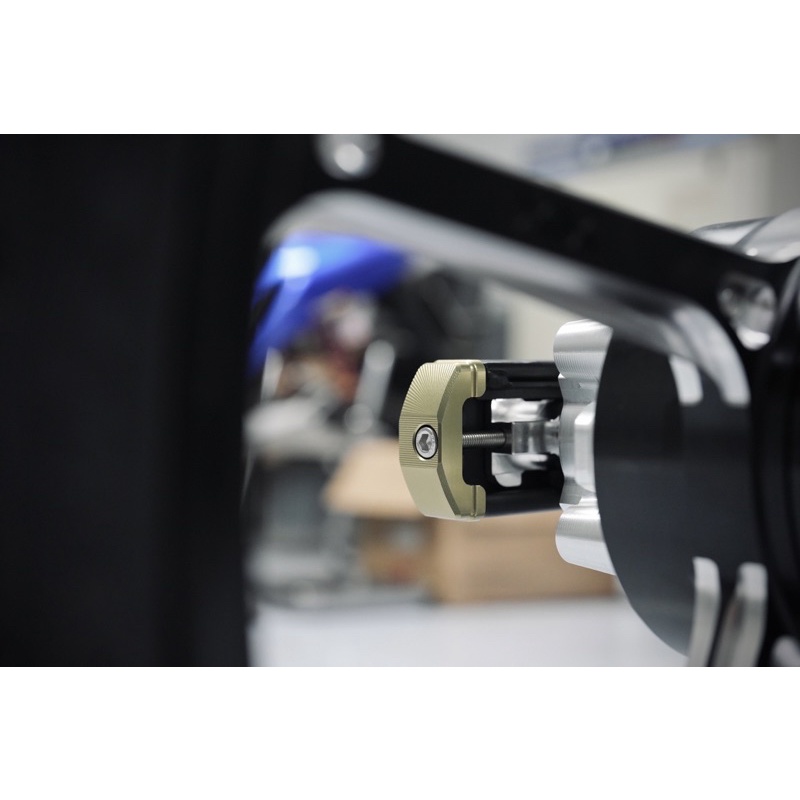 Bát tăng sên Ex135 4S cnc có nẹp gắp