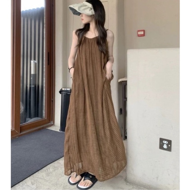 Đầm Maxi Nâu Hai Dây Dáng Rộng Dài Vừa Phải Kẻ Sọc Caro Dễ Phối Đồ Maxi Dáng Dài 2 Dây Điều Chỉnh Đi Biển Thời Trang Nữ