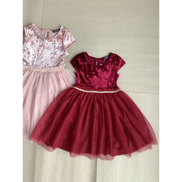 Váy bé gái thân nhung phối ren bồng dư xịn