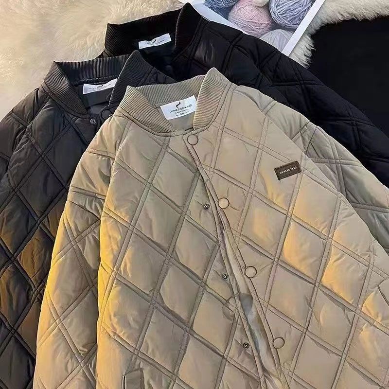 👗Trang phục Junyi💗Áo Khoác Bóng Chày Cotton Có Đệm Cotton Thêu Nhãn Hiệu Đính Đá Kiểu Hồng Kông Thời Trang Thu Đông Ấm Áp Dễ Phối Đồ Cho Cặp Đôi