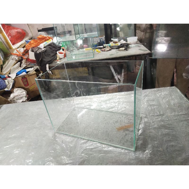 Bể cá dài 43 rộng 24 cao 34