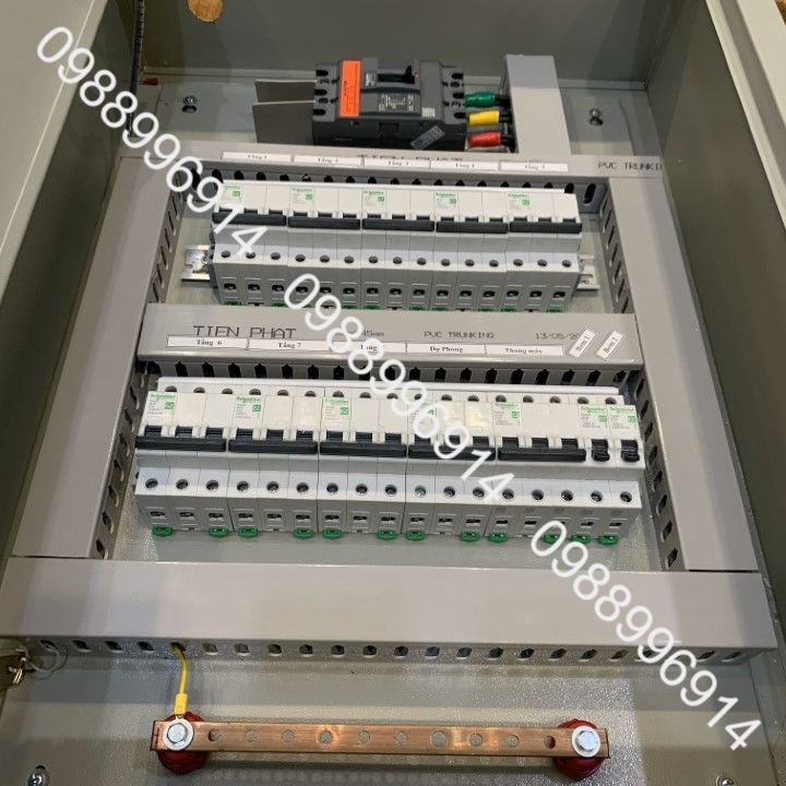Tủ phân phối nhà 8 tầng aptomat schneider