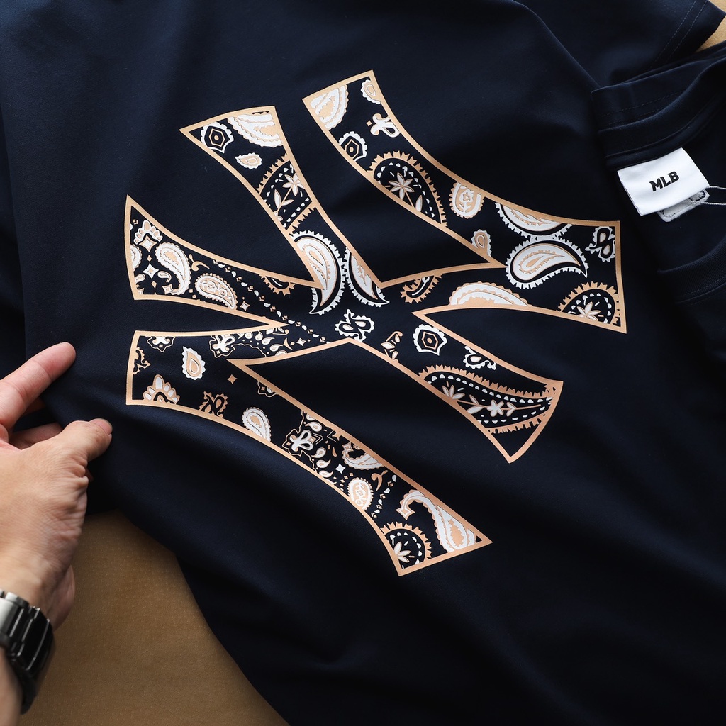 Áo thun thời trang unisex tay ngắn, chất liệu cotton 4 chiều siêu mịn mát MB002