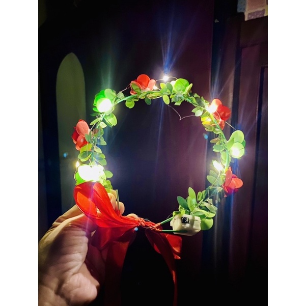 Vòng hoa đội đầu giáng sinh