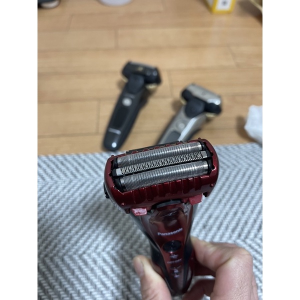 Máy cạo râu panasonic ES-CST6R