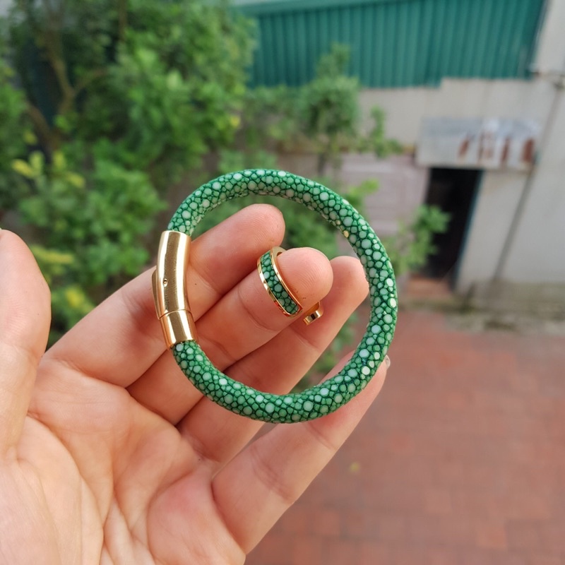 Vòng tay phong thuỷ da cá đuối