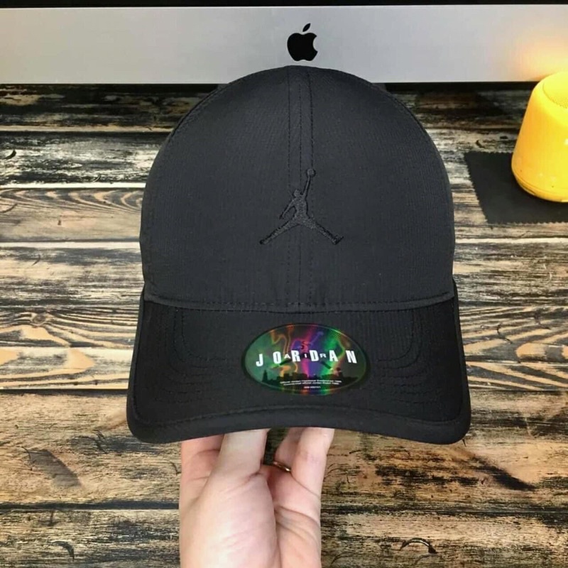 NÓN LƯỠI TRAI JORDAN FEATHERLIGHT 894677 CHÍNH HÃNG