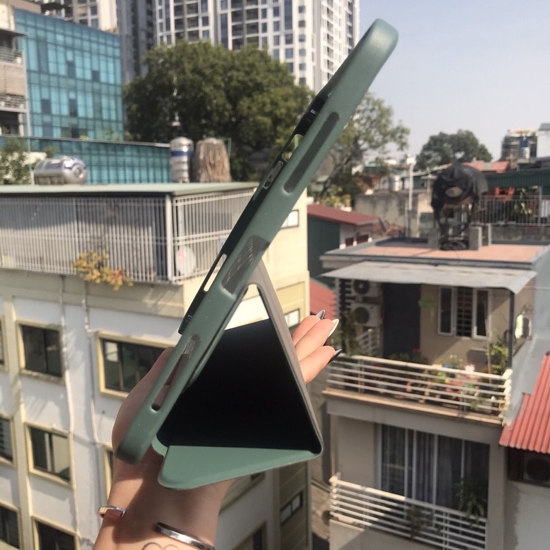 Bao da Kaku TPU cho iPad Gen 10 10.9inch 2022 có khay để bút cảm biến tắt mở