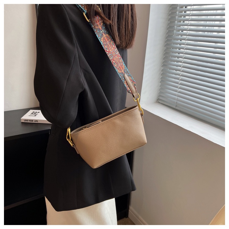 Túi Xách Đeo Chéo Thời Trang Dành Cho Nữ