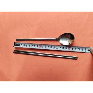 [HỎA TỐC] Bộ muỗng (thìa) đũa dẹp inox đặc ruốt kiểu Hàn Quốc - 1 muỗng (21,5 x4cm), 1 đôi đũa (23 cm)