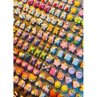 Set 5,10,20 Charm 3D nổi MINI ( loại nhỏ 1-1.5cm ) ( mẫu ngẫu nhiên )