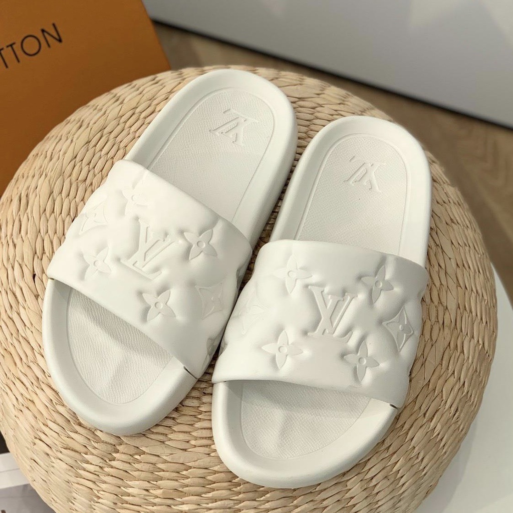 Dép đúc Louis.Vuitton nhiều màu bản chuẩn mới nhất đế đúc nguyên khối hàng full box