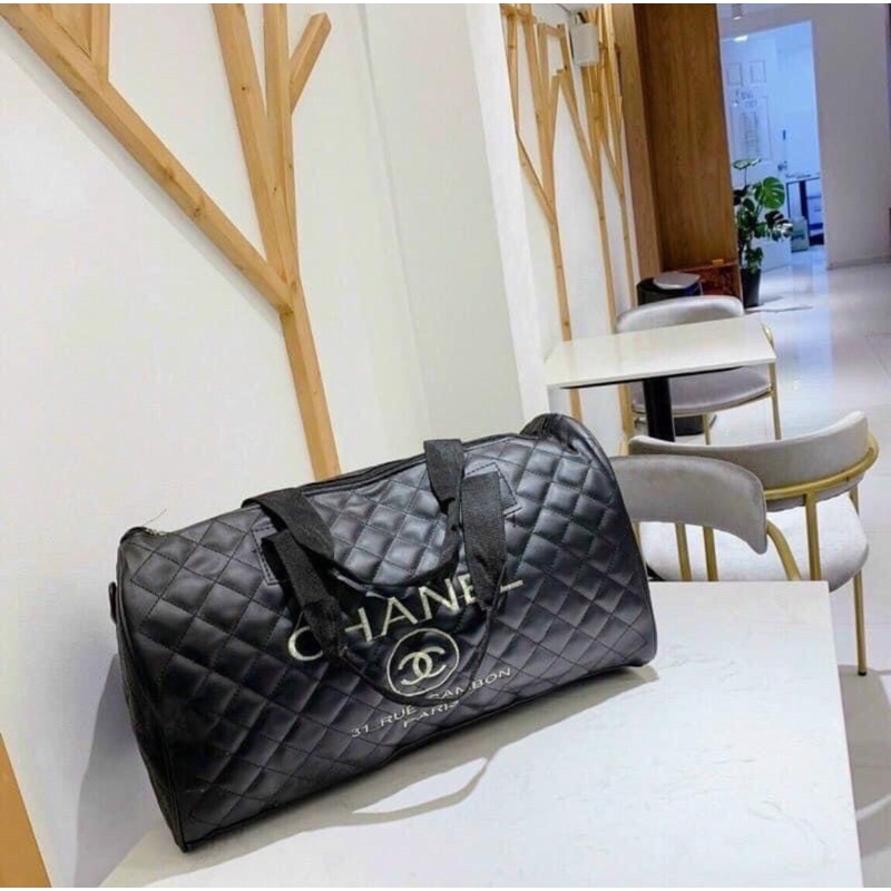 Túi Du Lịch Chữ Thêu Trần Ô Vuông