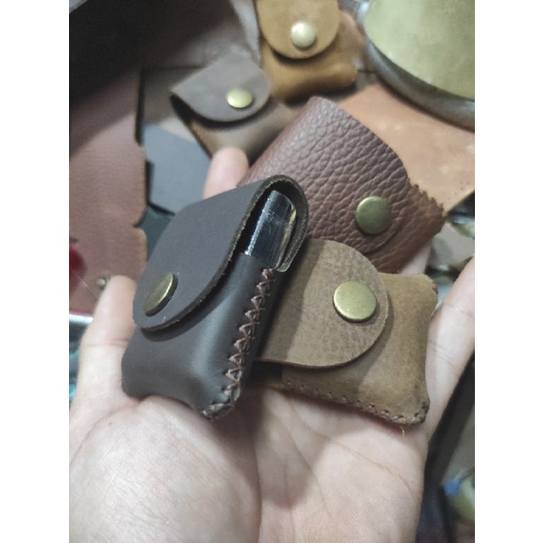 Bao Da Zippo cầm tay