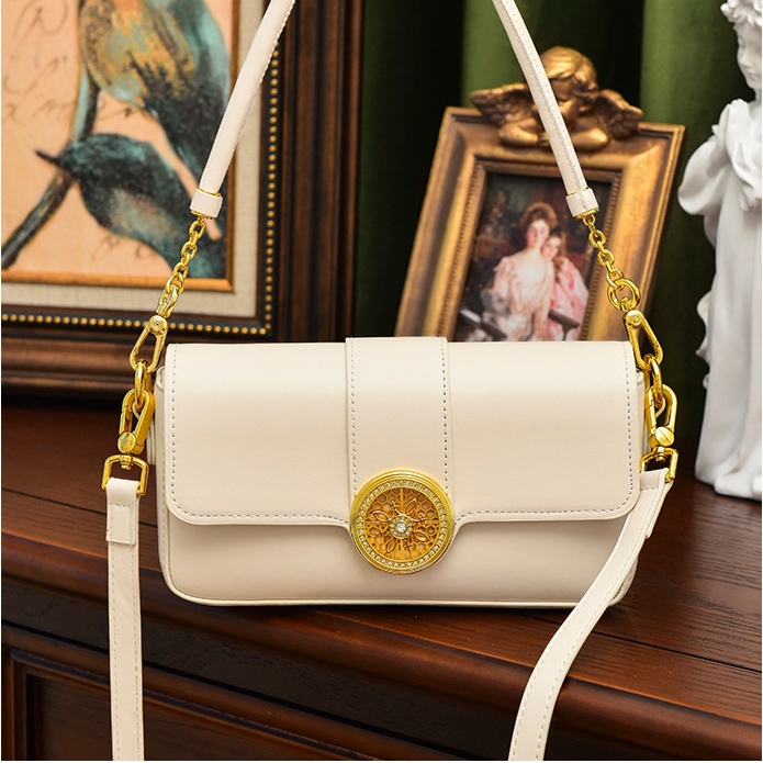 Túi xách nữ khóa xoay hoàng gia cực đỉnh chất da mềm mịn cao cấp Capucha T237