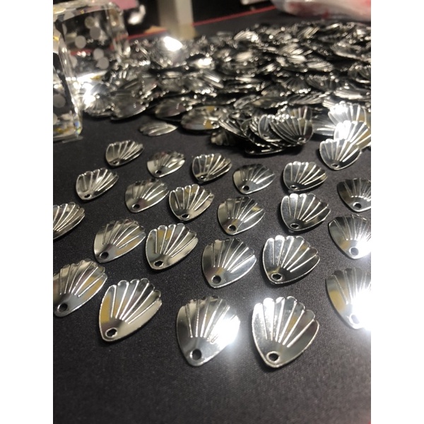 THÌA VỎ SÒ-Thìa nhái hơi câu lure. Giao từ 30c trở lên.