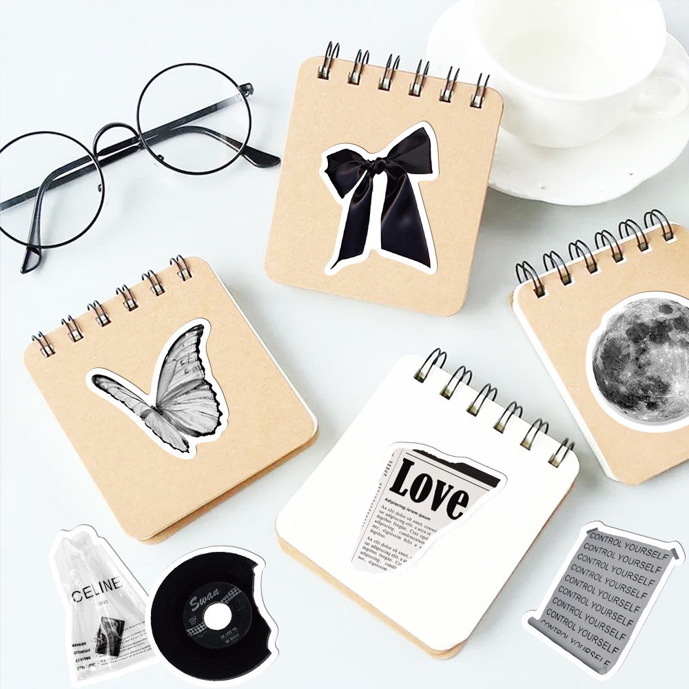 Bộ 61 Miếng Dán Trang Trí Laptop / Va Li / Điện Thoại Chống Thấm Nước Màu Trắng Đen DIY