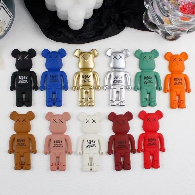 Giá Đỡ Điện Thoại Hình Gấu Kaws Màu Macaron Xinh Xắn