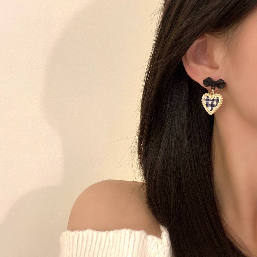 Đôi Bông Tai Ngọc Trai Giả Thắt Nơ Màu Đen Thời Trang Cho Nữ
