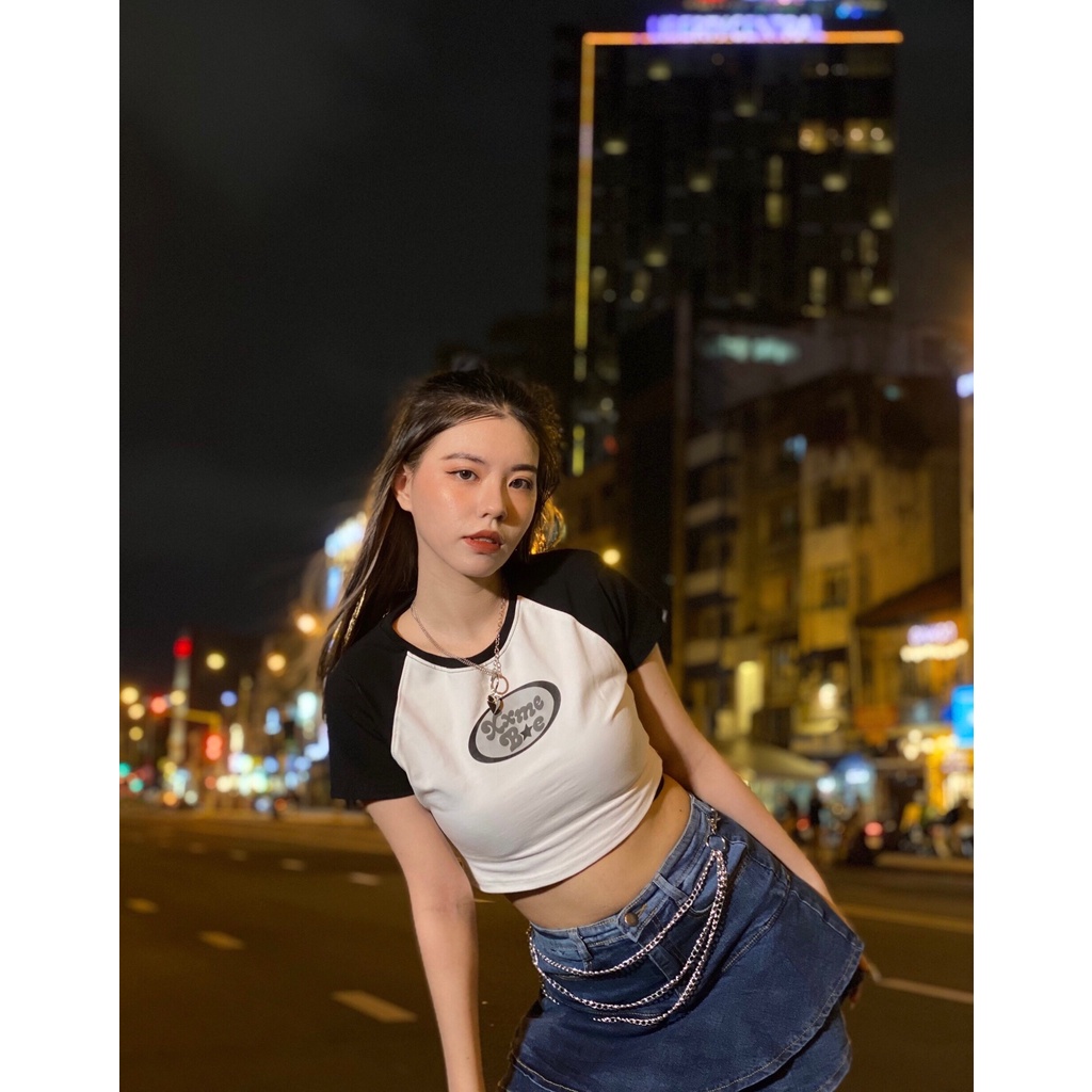 Áo Croptop Nữ Raglan Xxme Bae Cổ Tròn Màu Trắng