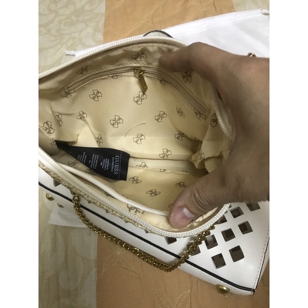 Túi GUESS AUTH xịn siêu hiếm