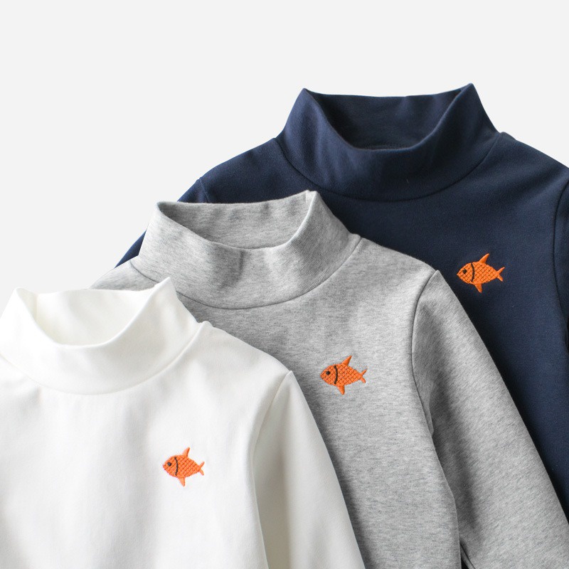 Áo giữ nhiệt cotton bé trai WAPYPY áo dài tay cổ lọ cho bé thêu hình cá