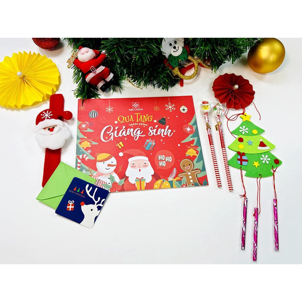 Sách - Hộp Quà Tặng Giáng Sinh 2022 Cho Bé Yêu