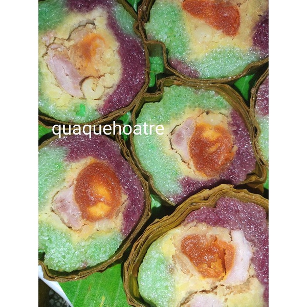 Bánh tet Bến Tre thit mo trứng muối