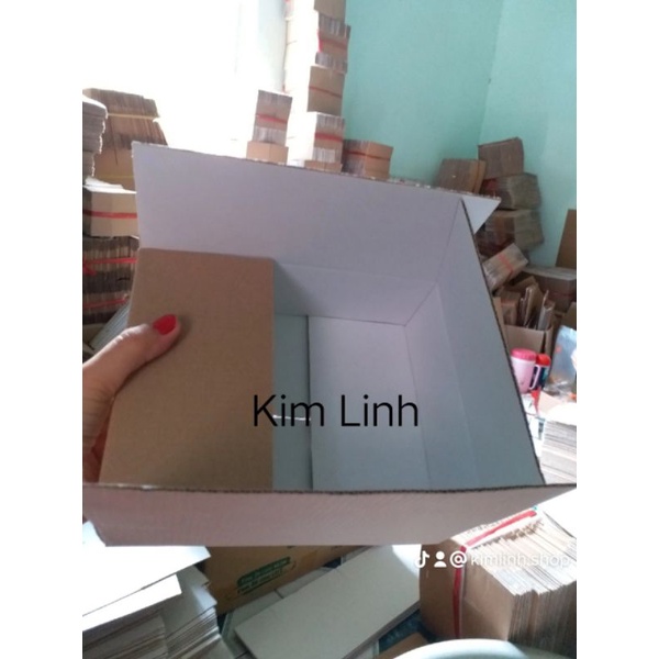 100 Hộp giấy size 15x15x5 ( hộp mặt trong trắng ngoài nâu )