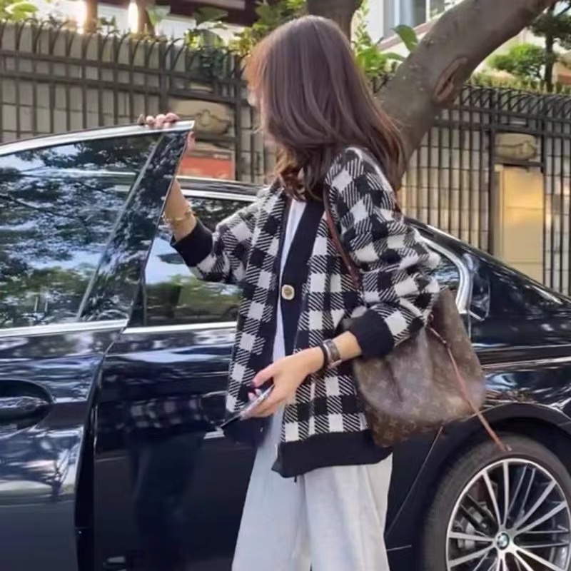 Áo khoác Len Nữ dáng dài, Cardigan len nữ kẻ ô dài ngang mông freesize 40-65kg