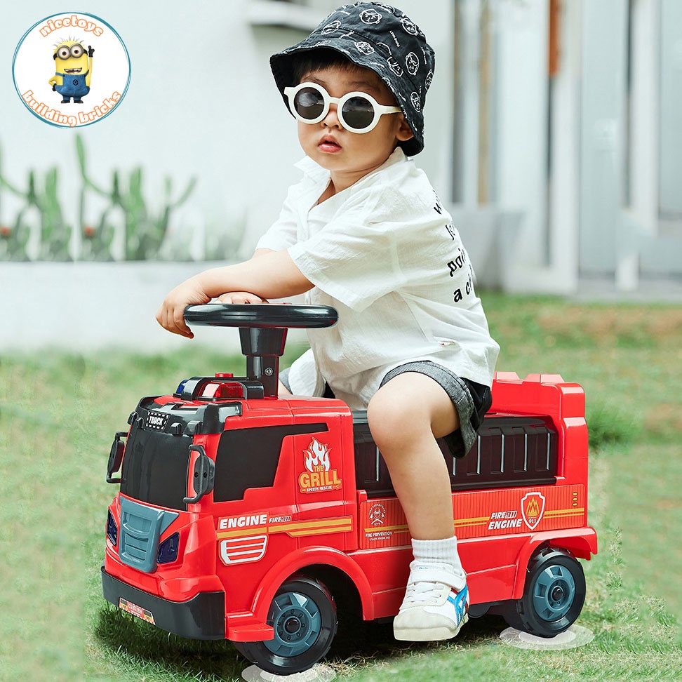 Xe Chòi Chân Cứu Hỏa Phun Nước 2in1, Xe Thăng Bằng Xe Scooter 4 Bánh Cho Bé Tập Đi Có Đèn, Nhạc Cho Bé Thoả Sức Vui Chơi