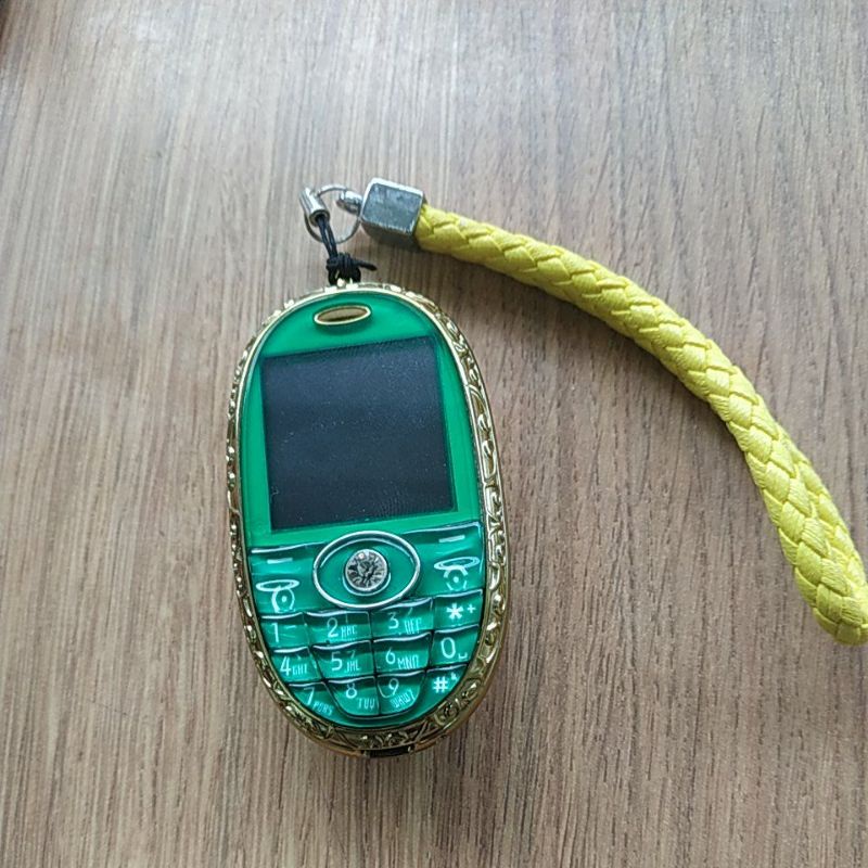 Điện thoại mini xanh ngọc lục bảo siêu độc