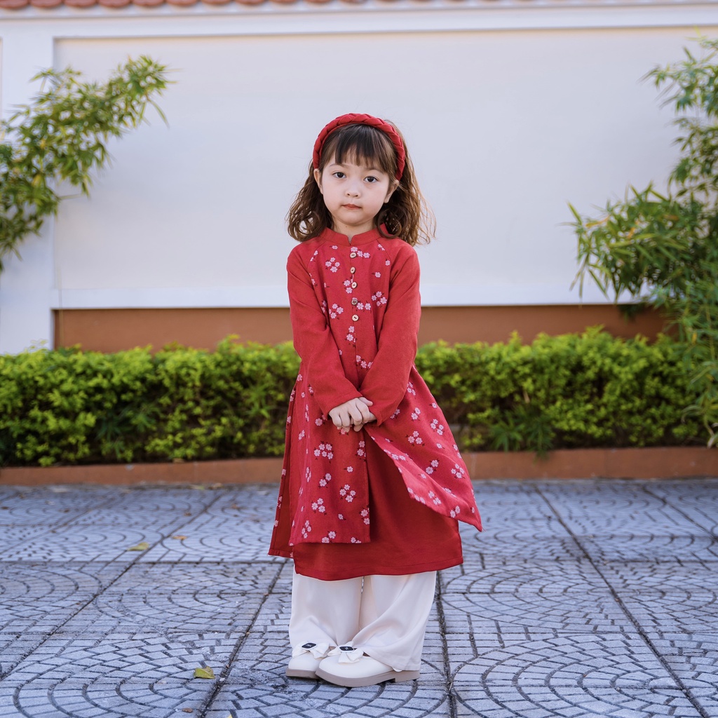 Áo dài cách tân đỏ hoa đào phối tay TẶNG KÈM MẤN cho bé xinh xắn dễ thương áo dài cho mẹ và bé