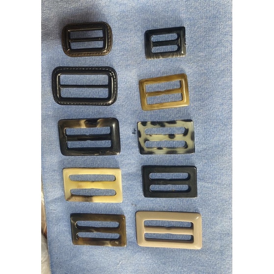 Khoen nhựa trang trí dây áo đầm ,áo phông giá 12k/ 10 cái