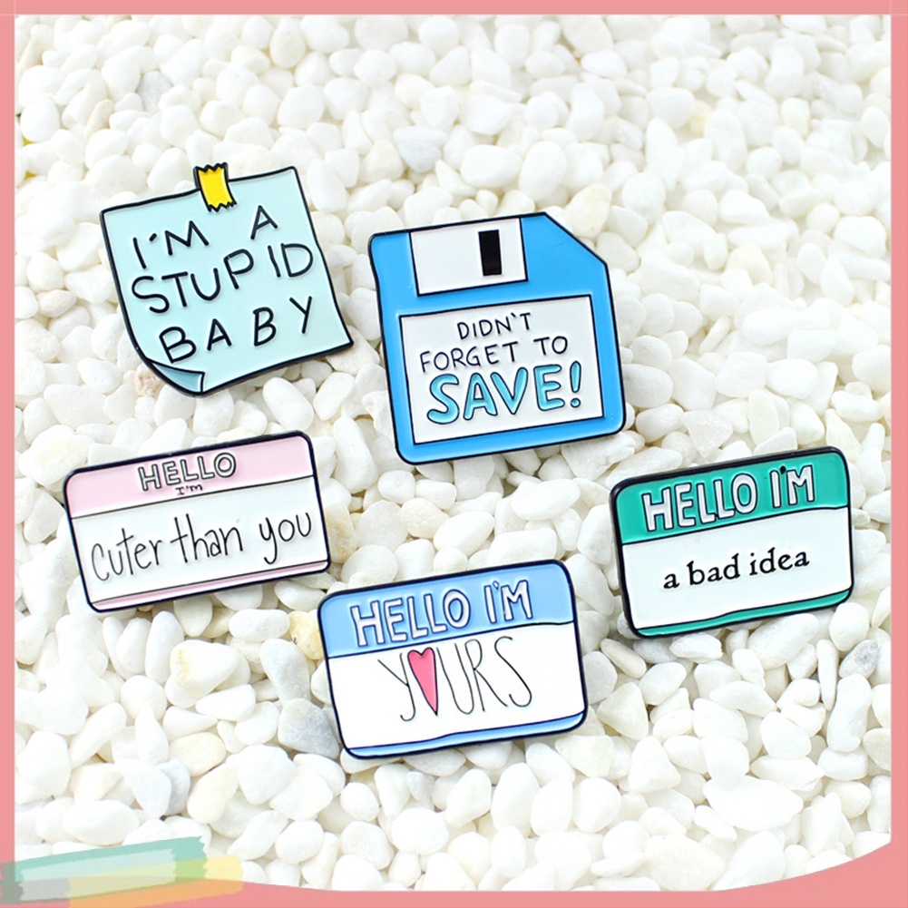 Ghim cài áo hình dáng chiếc thẻ nhớ ngộ nghĩnh