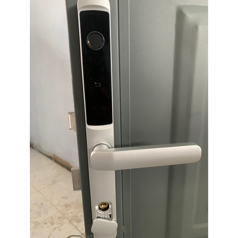 Khóa vân tay cửa nhôm Xingfa thông minh A300F dùng app TTLOCK - Phù hợp cửa nhôm XINGFA và cửa gỗ - BH 12 tháng